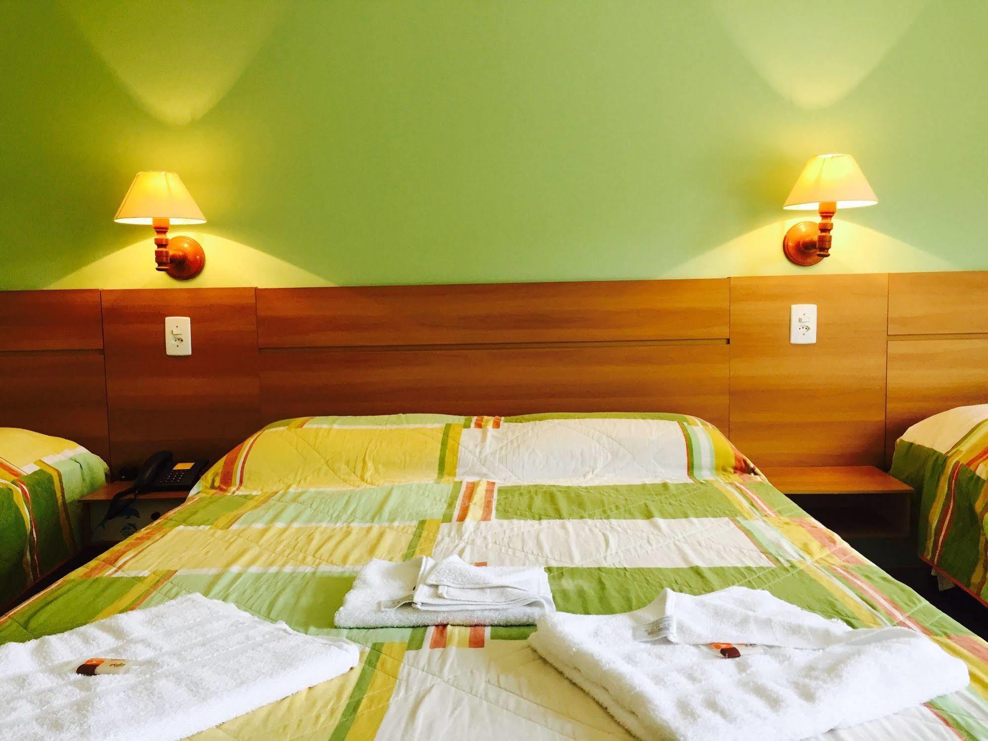 Hotel Ponta Das Toninhas Ubatuba Buitenkant foto